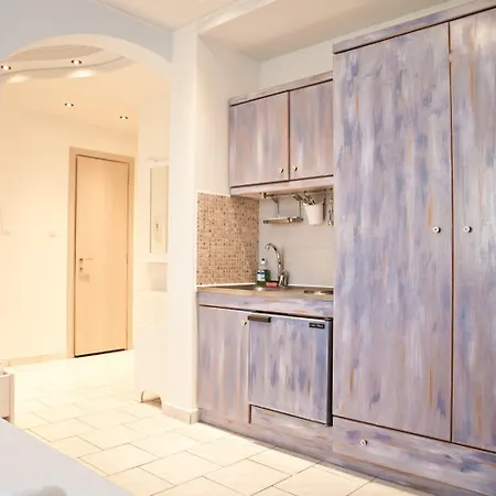 Melissanthi فندق