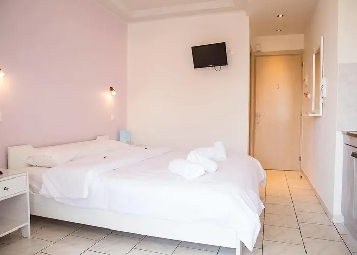 Melissanthi * Paralia Dionysiou