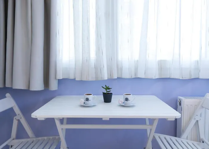 Melissanthi * Paralia Dionysiou